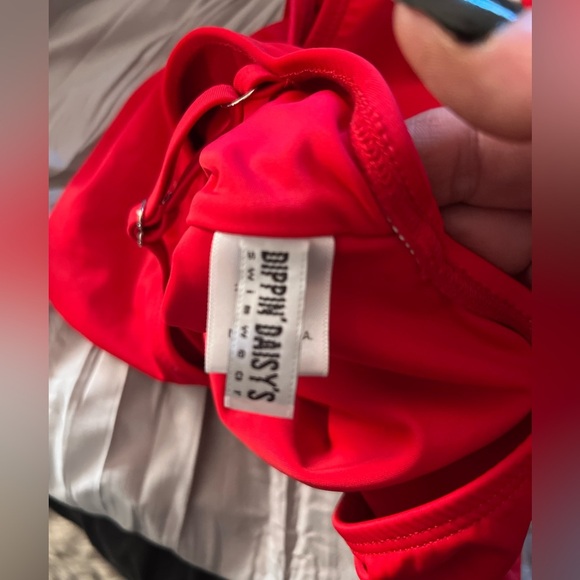 ❤️❤️LIKE NEW-DIPPIN DAISY LOW V FRONT CHEEKY ONE PIECE BATHING SUIT SZ M❤️❤️ - Picture 7 of 8